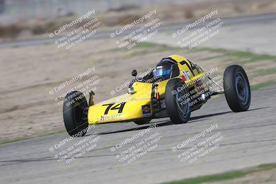 media/Oct-25-2025-CalClub SCCA (Sat) [[34c778dfbe]]/Group 5/Qualifying/